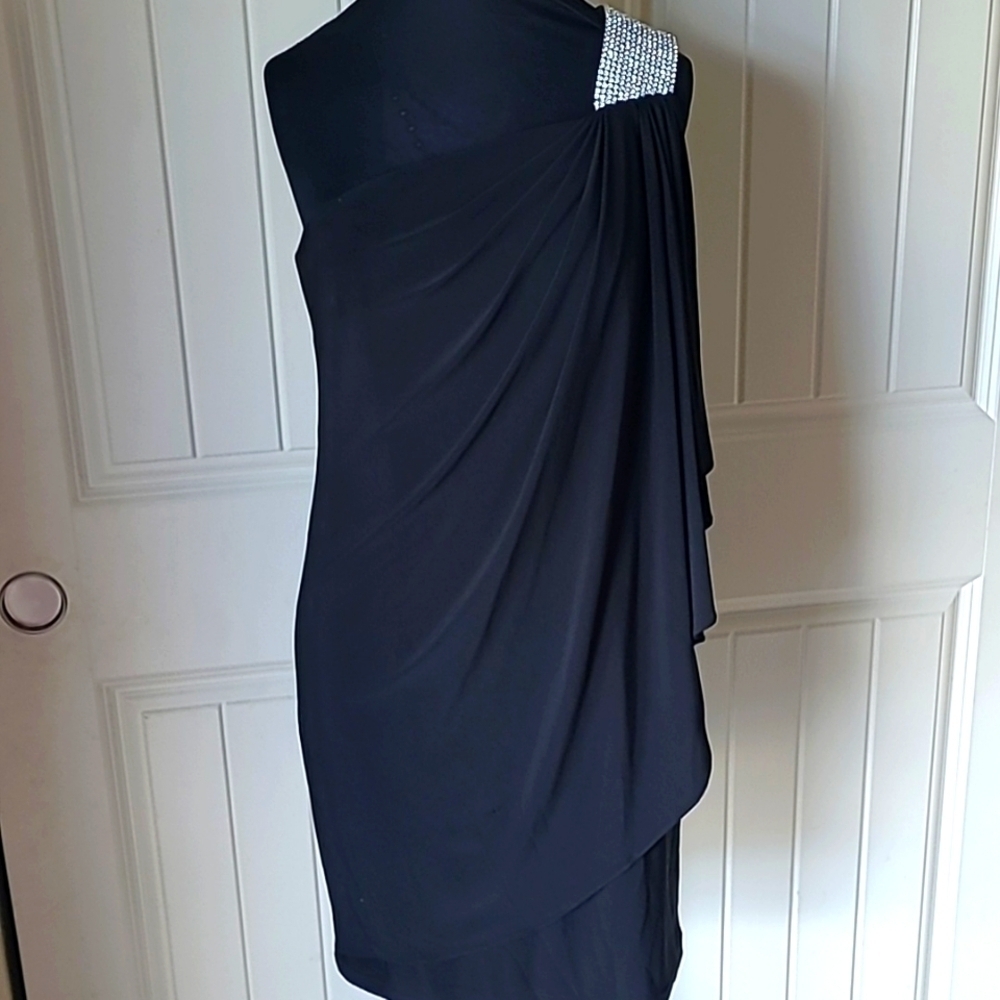 Cashe' Black One Shoulder Party Dress size 2